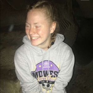 Meet your Posher, Claire